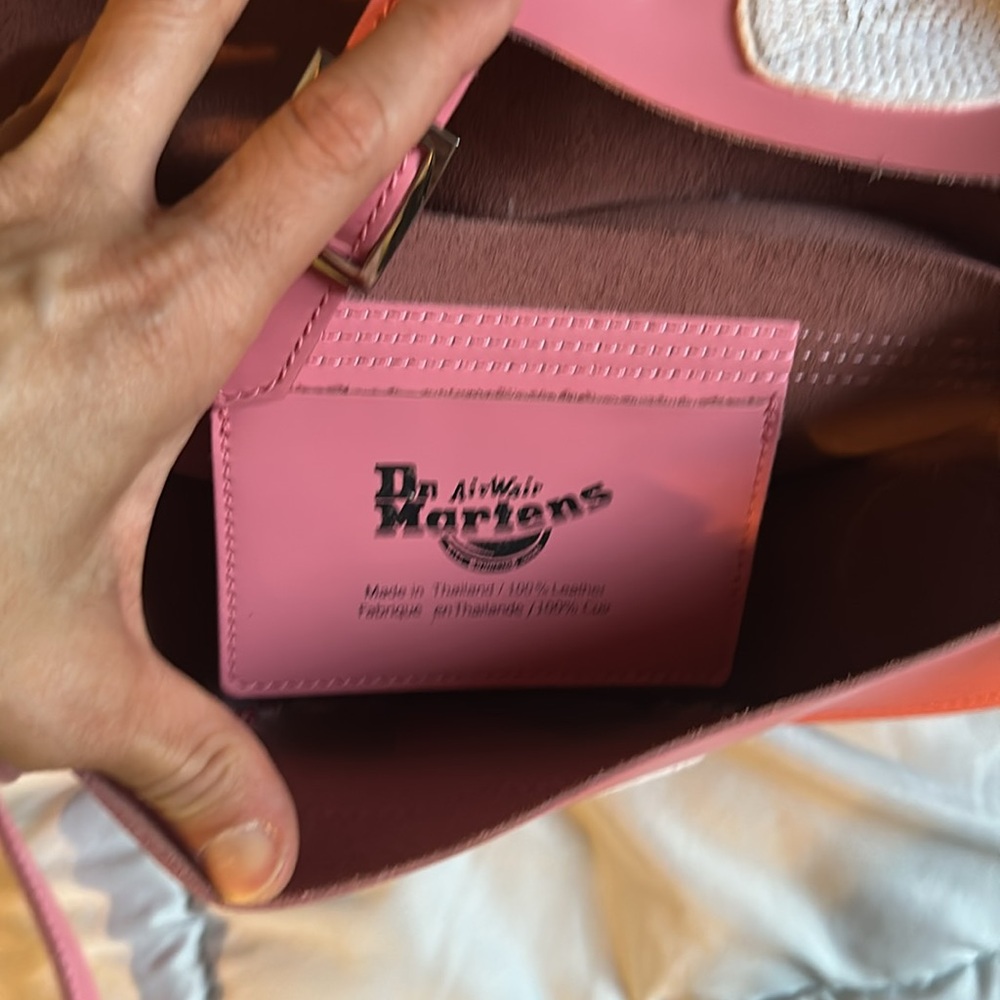 Dr Martens Pink Heart-Shaped Women's Bag - Picture 16 of 16